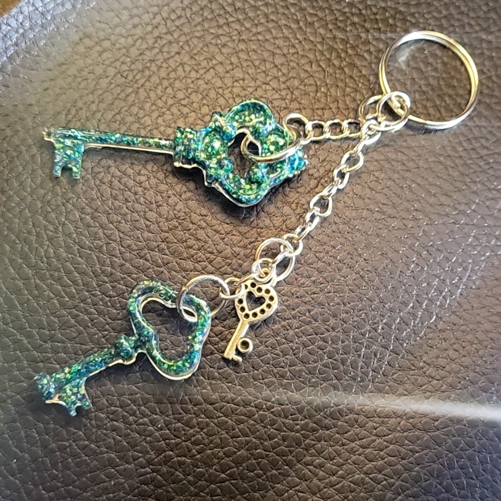 Handmade Double 🔑 Keychain